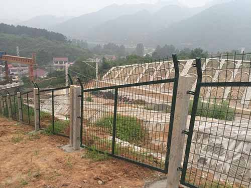 鐵路防護柵欄圖片2