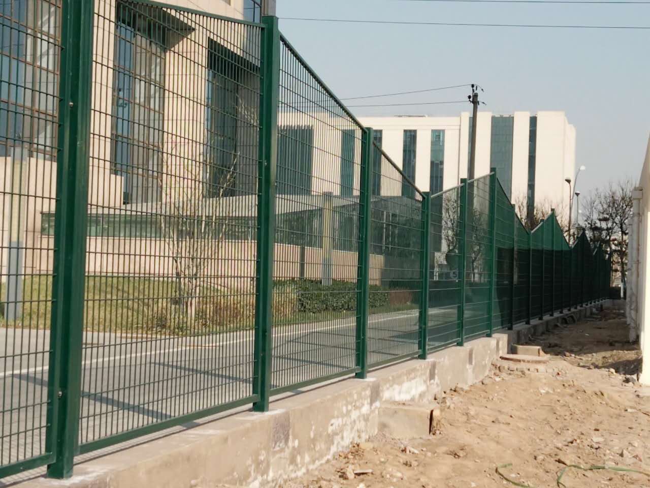 垃圾填埋場防飛散網圖片2 垃圾填埋場防飛散網圖片2