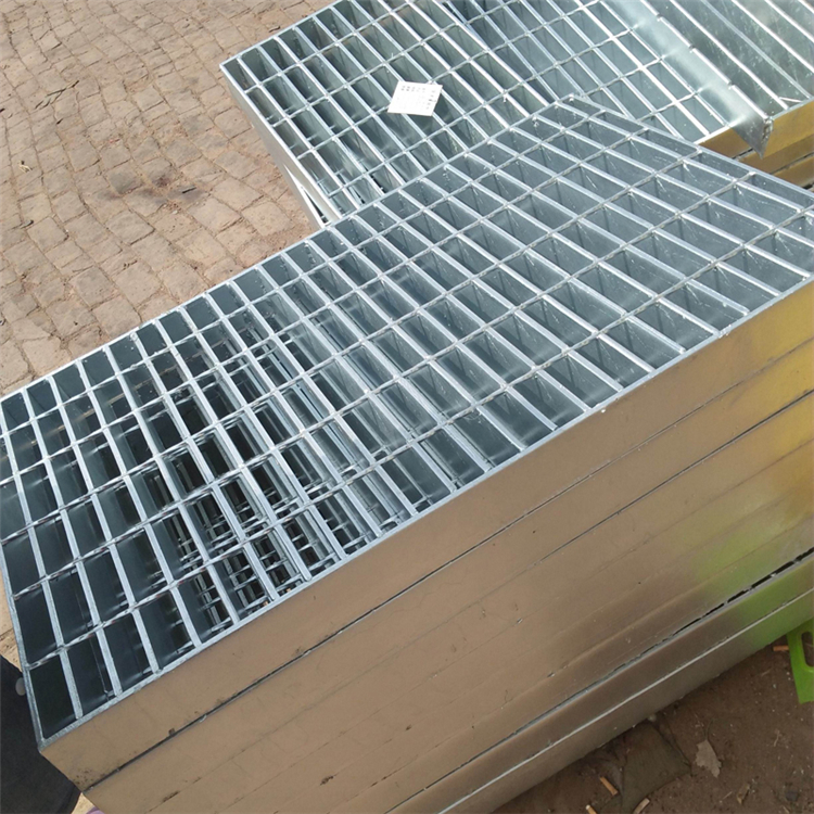 地鐵通風口鋼格板圖片4 地鐵通風口鋼格板圖片4