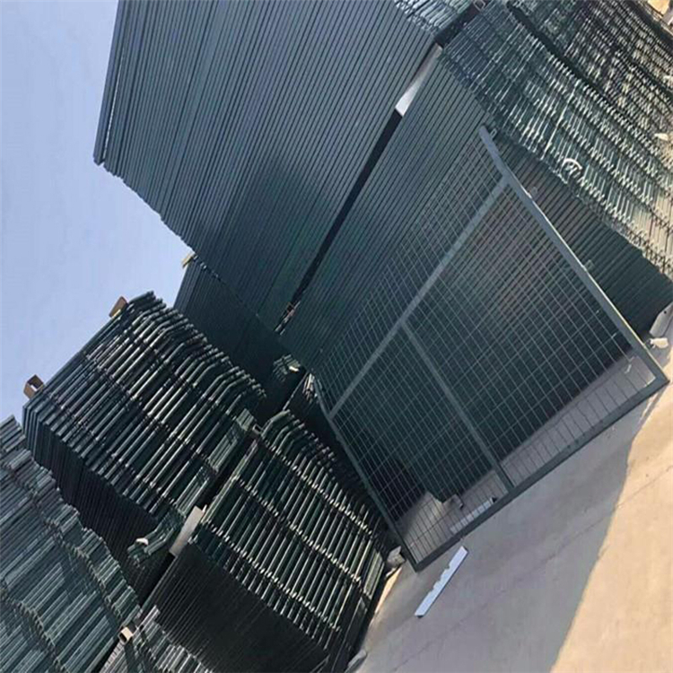 鐵路金屬網(wǎng)柵欄圖片3 鐵路金屬網(wǎng)柵欄圖片3