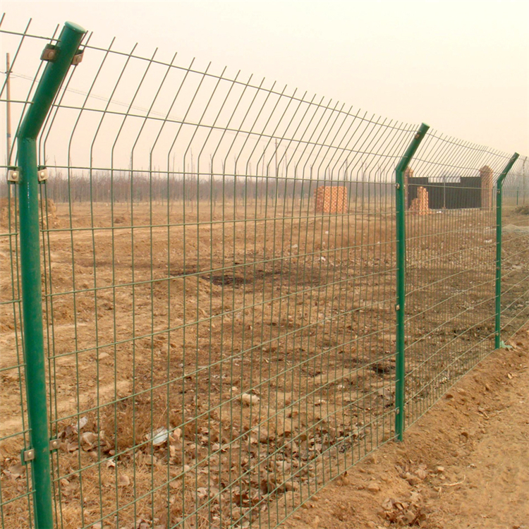 雙邊絲護欄網安裝