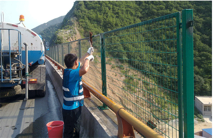 江蘇橋梁防拋網-橋梁阻隔柵
