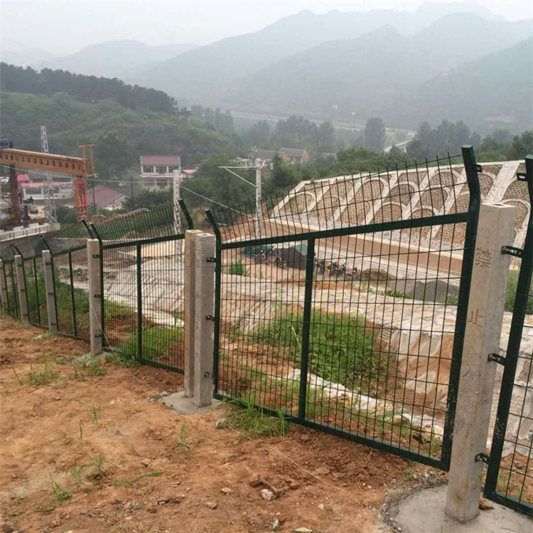 鐵路線路防護柵欄圖片2