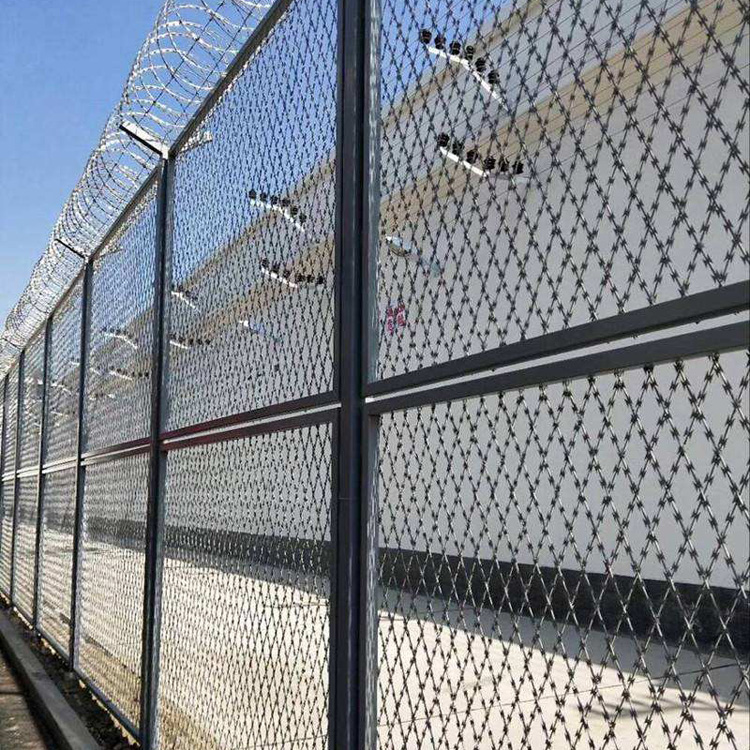 監(jiān)獄周界隔離網(wǎng)圖片2 監(jiān)獄周界隔離網(wǎng)圖片2
