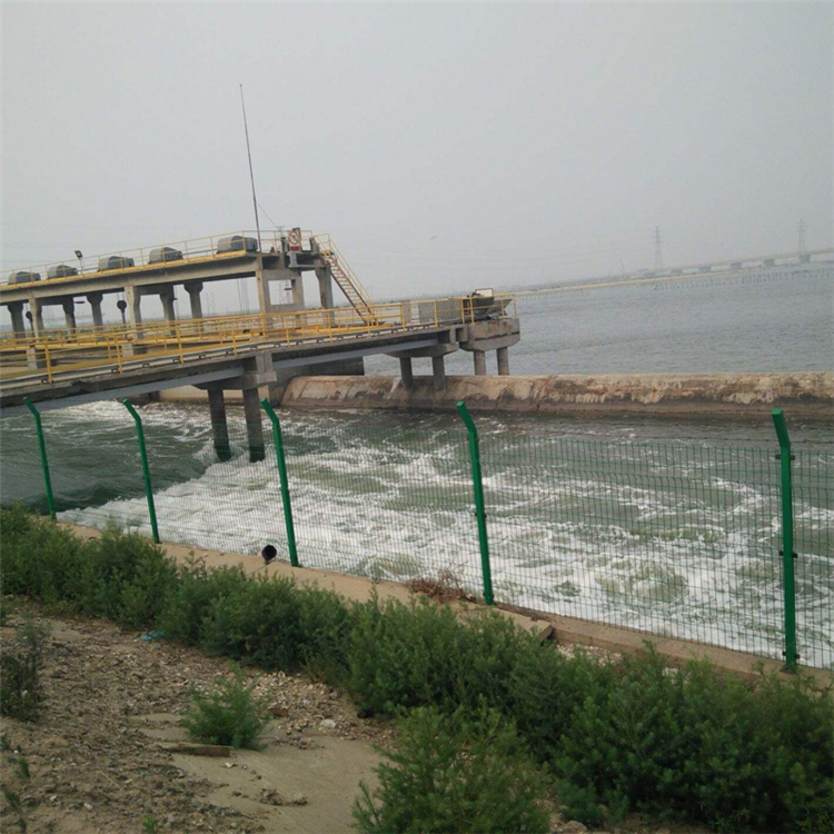 江蘇水庫庫區隔離網圖片3 江蘇水庫庫區隔離網圖片3