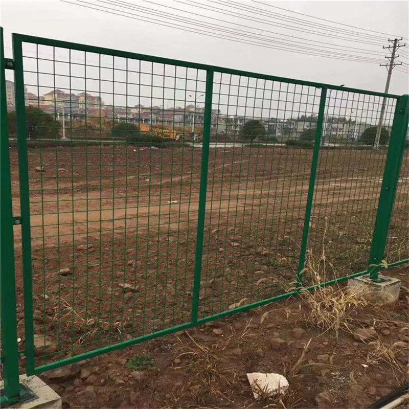 公路隔離網欄圖片2 公路隔離網欄圖片2