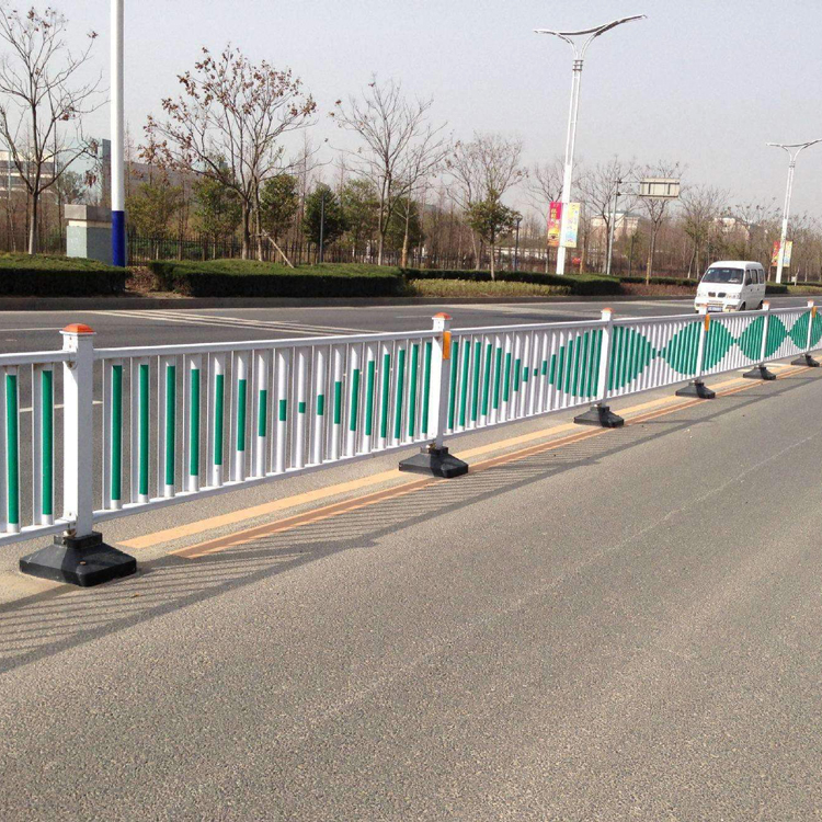 城市交通護(hù)欄圖片2 城市交通護(hù)欄圖片2