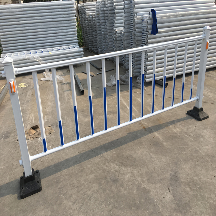 鋅鋼欄桿圖片3 鋅鋼欄桿圖片3