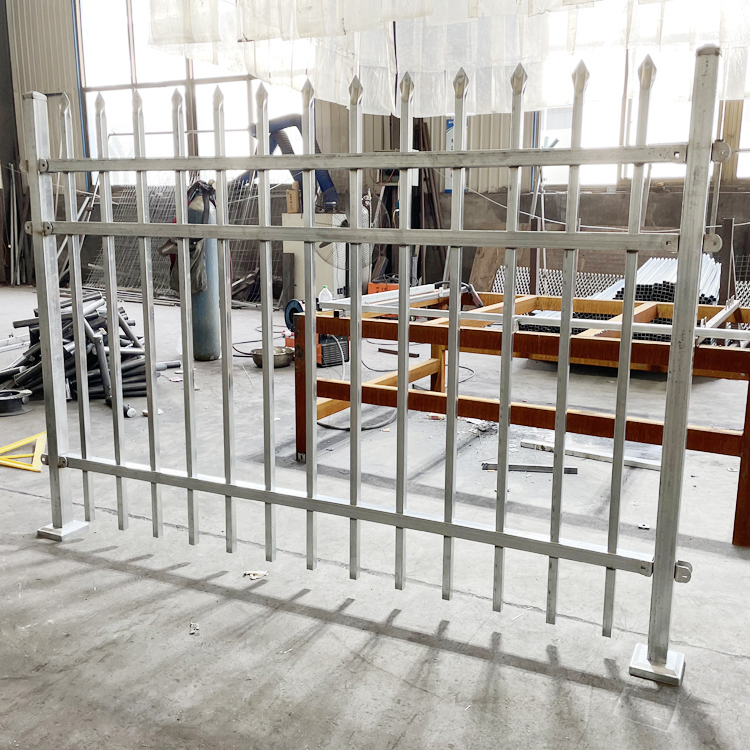 小區圍墻欄桿圖片2 小區圍墻欄桿圖片2