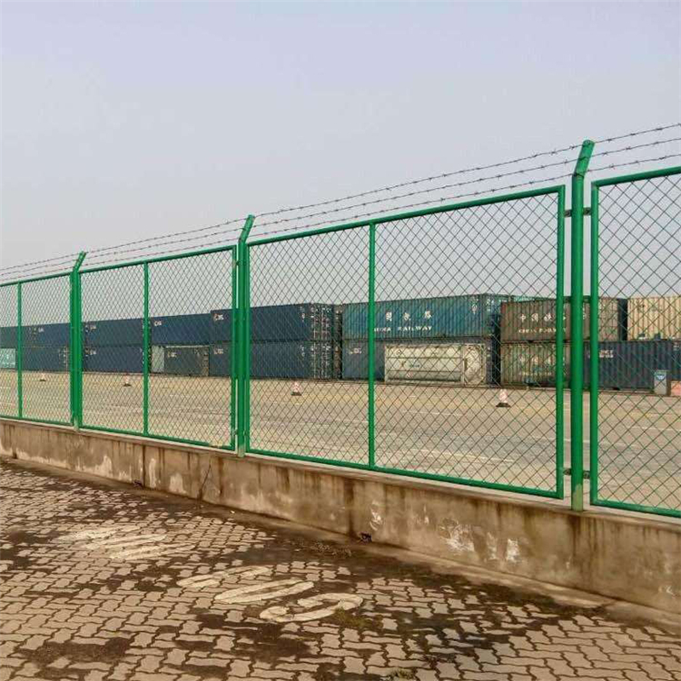 水源地保護隔離網(wǎng)圖片4 水源地保護隔離網(wǎng)圖片4