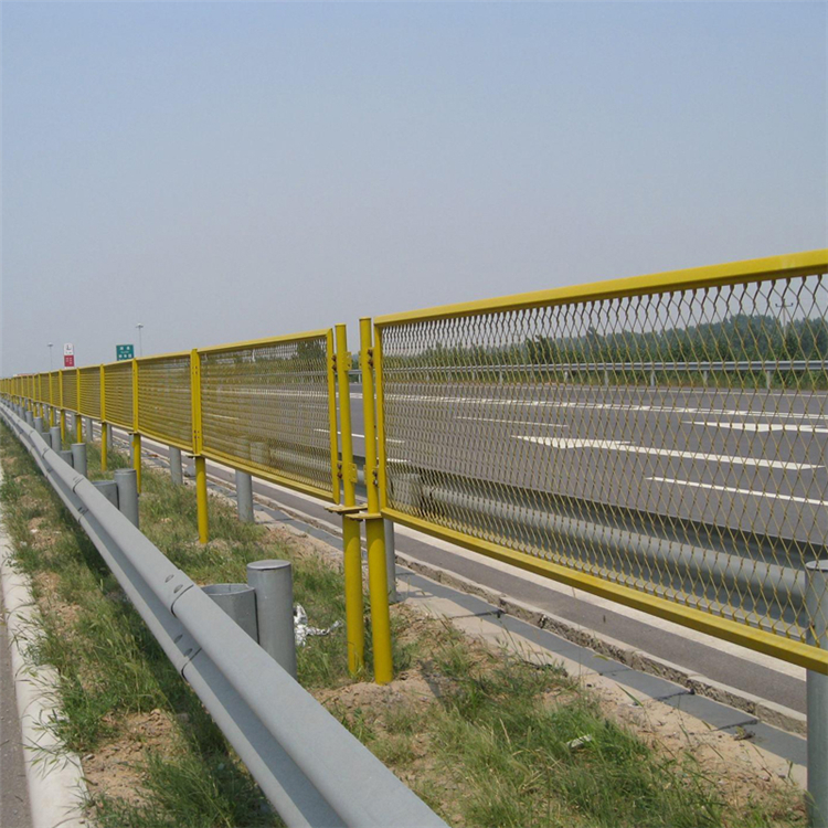 雙立柱防眩網(wǎng)圖片2 雙立柱防眩網(wǎng)圖片2