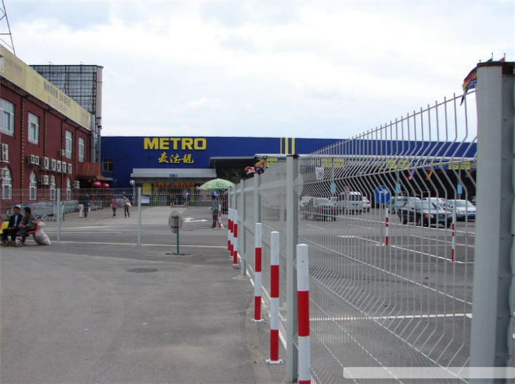園區(qū)隔離圍欄網(wǎng)圖片4 園區(qū)隔離圍欄網(wǎng)圖片4