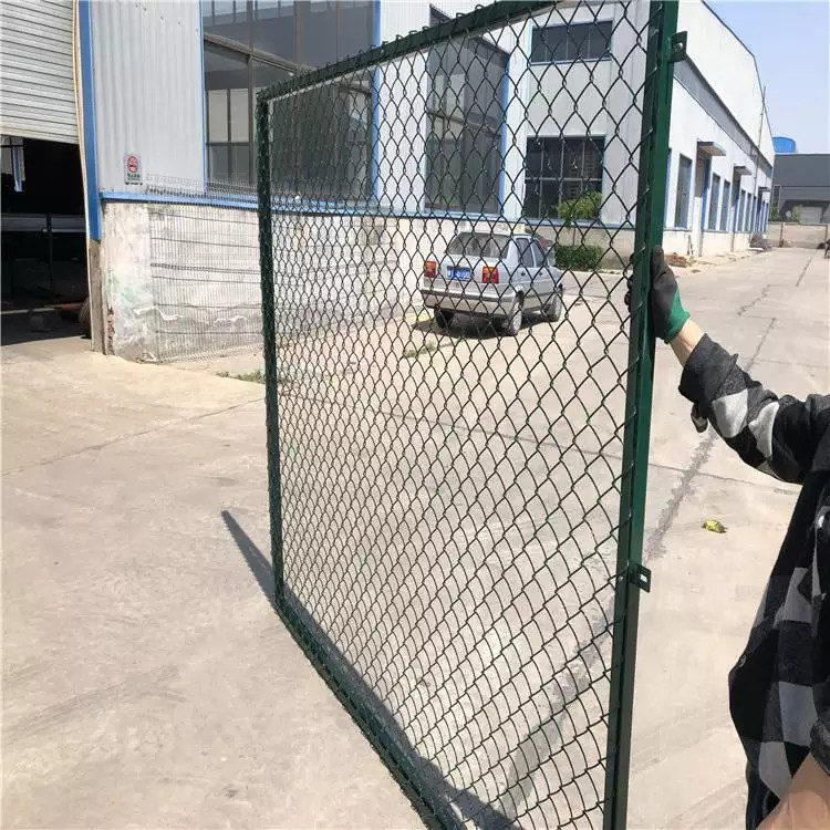 體育場(chǎng)勾花圍網(wǎng)圖片2