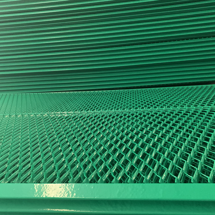 高速公路中間防眩網隔離帶圖片2