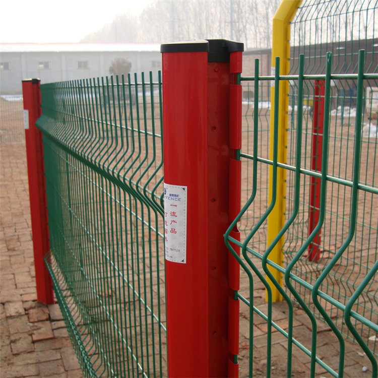 熱鍍鋅刺絲滾籠 蛇腹型刀刺網 品字形刀刺網圈圖片3