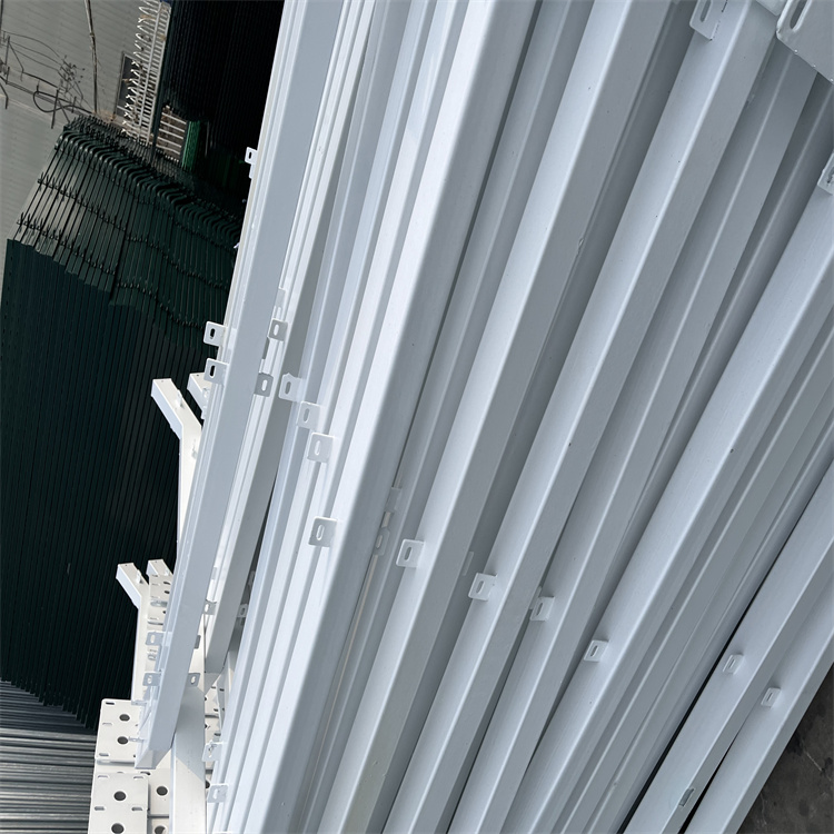 水源地保護區圍欄工程案例圖片3