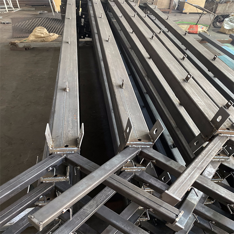 機場隔離柵生產工序圖片4