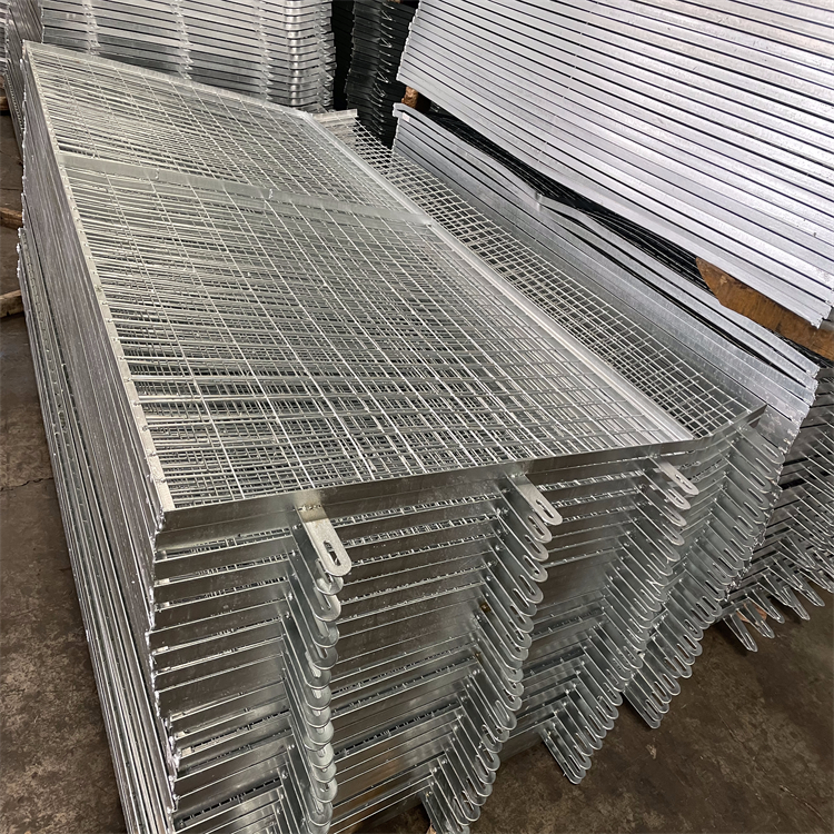 關于高鐵封閉式防護柵欄價格問題圖片3