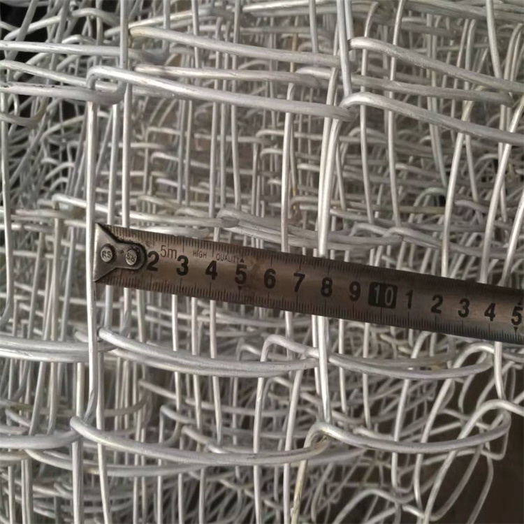 鋁包鋼機場圍欄網硬度分析