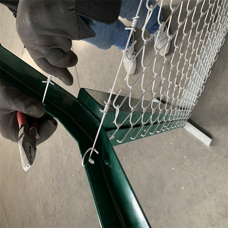 鋁包鋼機場圍欄網硬度分析圖片2