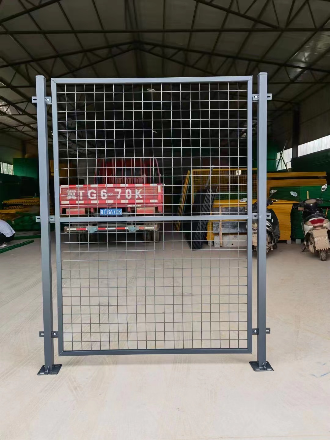 倉儲車間金屬隔離網