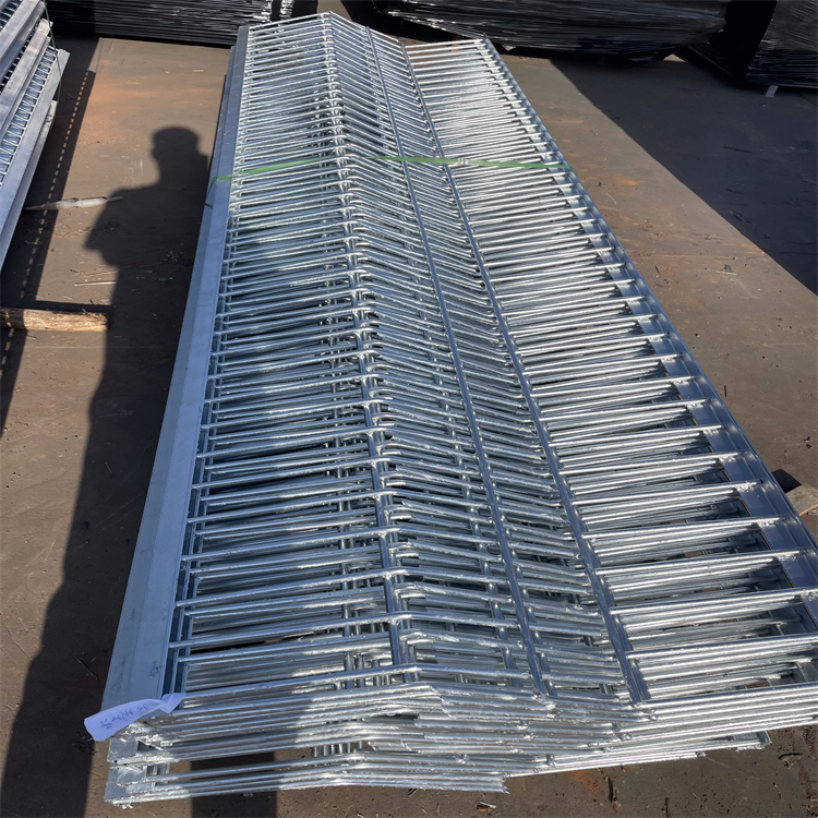 鐵路菱形網(wǎng)格防護網(wǎng)生產(chǎn)廠在哪圖片3 鐵路菱形網(wǎng)格防護網(wǎng)生產(chǎn)廠在哪圖片3