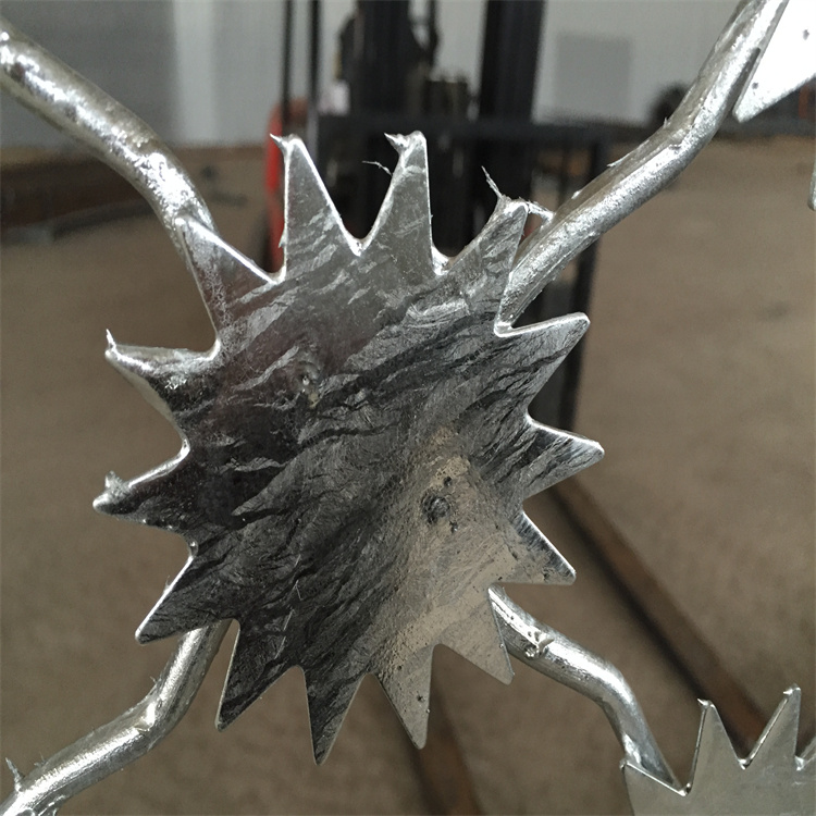 監獄梅花刺隔離網護欄技術交底