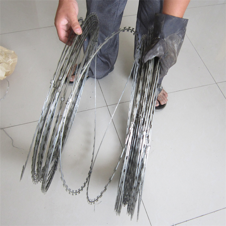 熱鍍鋅不銹鋼刀片刺網型號推薦圖片8