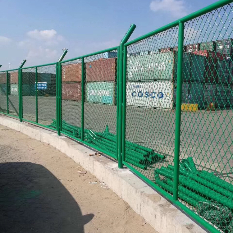 綜合保稅區(qū)金屬隔離網(wǎng)廠家介紹圖片3 綜合保稅區(qū)金屬隔離網(wǎng)廠家介紹圖片3