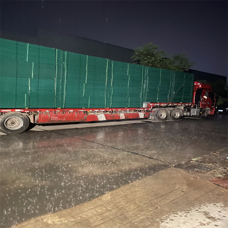 機場隔離鐵絲網圍界工程圖片3