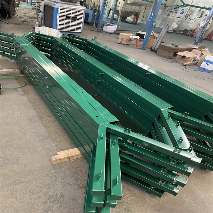 機場隔離鐵絲網圍界工程圖片6