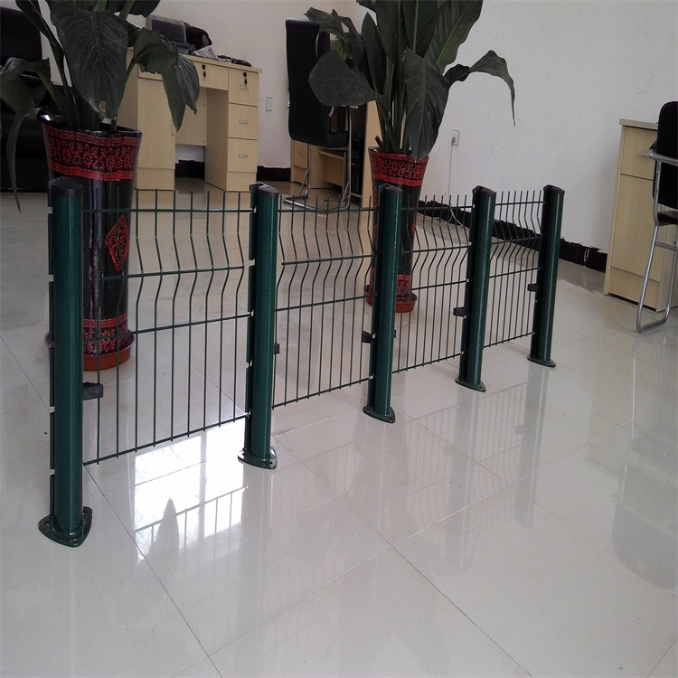 江蘇濕地公園保護(hù)區(qū)隔離網(wǎng)圖片4 江蘇濕地公園保護(hù)區(qū)隔離網(wǎng)圖片4