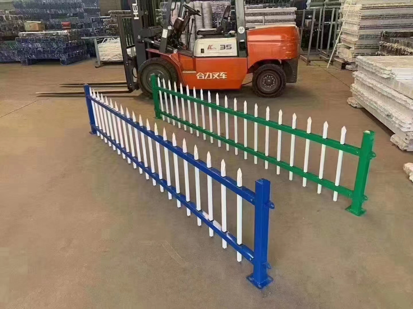 鐵藝鋅鋼圍墻柵欄圖片4 鐵藝鋅鋼圍墻柵欄圖片4