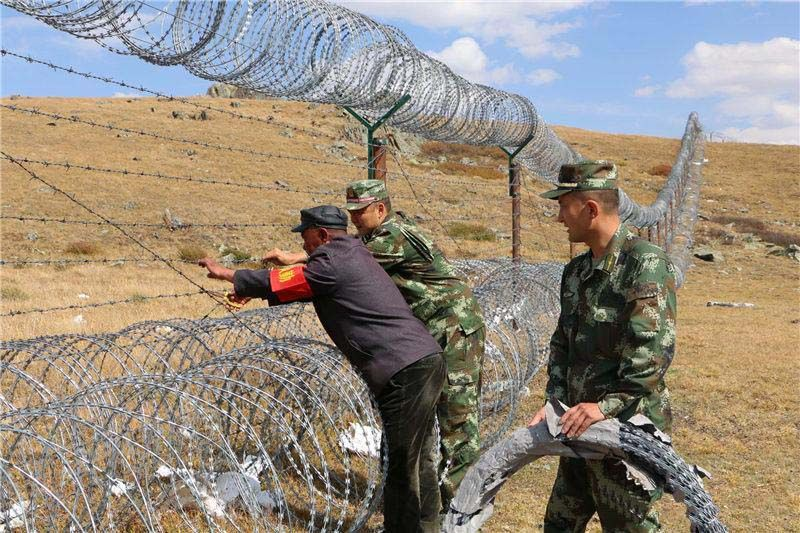 邊境刀片滾籠阻隔網