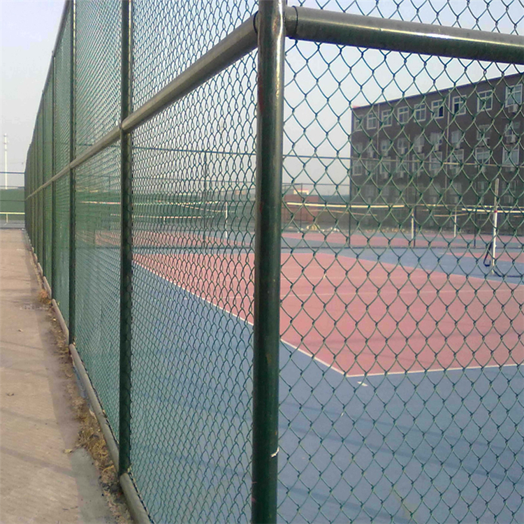 足球場外圍防護(hù)網(wǎng)圖片2 足球場外圍防護(hù)網(wǎng)圖片2